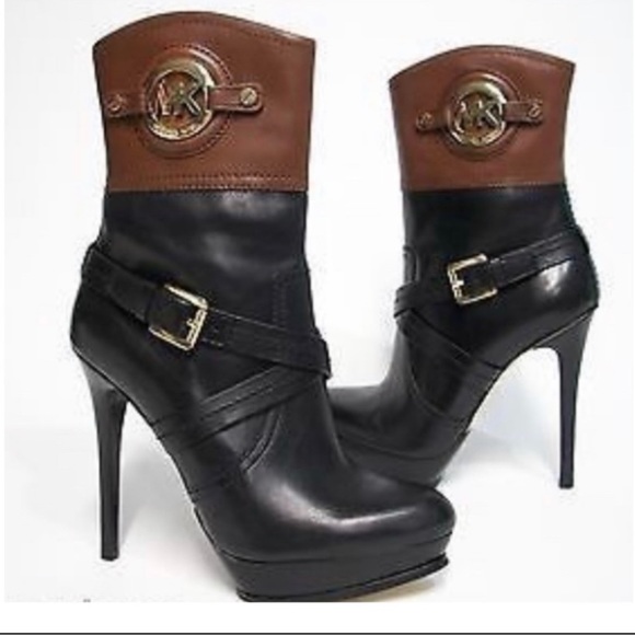 Michael Kors ‘Stockard’ Two Tone Black/Mocha Leather Platform Bootie Size 8 - Picture 8 of 9